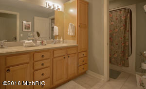 995 Sargent SE, Ada, MI 49301 photo 42