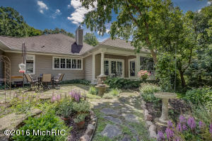 995 Sargent SE, Ada, MI 49301 photo 60