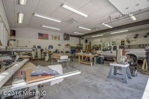 995 Sargent SE, Ada, MI 49301 photo 55