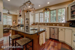 995 Sargent SE, Ada, MI 49301 photo 12