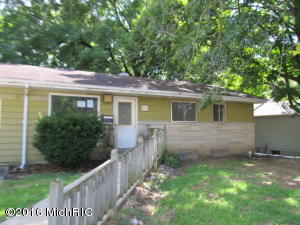 206 Millard St, Three Rivers, MI 49093 photo 2