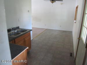 206 Millard St, Three Rivers, MI 49093 photo 9