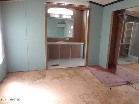 488 Graham St, Cassopolis, MI 49031 photo 10