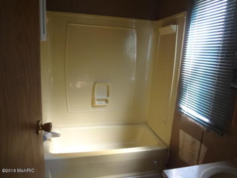 488 Graham St, Cassopolis, MI 49031 photo 14