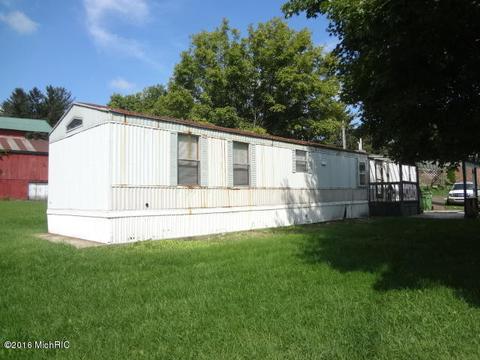 488 Graham St, Cassopolis, MI 49031 photo 4