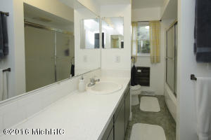 12481 Mn Ave E, Climax, MI 49034 photo 17