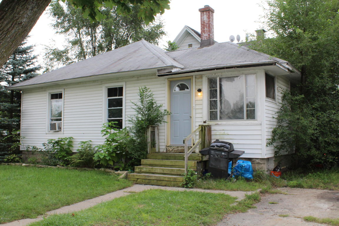 425 Pine St, Belding, MI 48809 photo 10