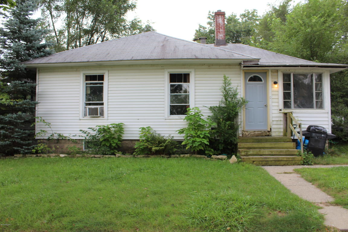 425 Pine St, Belding, MI 48809 photo 11