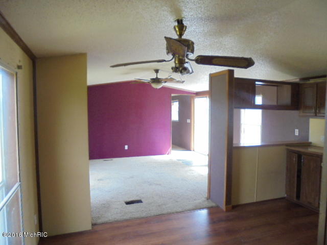 6685 Tomah Rd, Mount Pleasant, MI 48858 photo 17