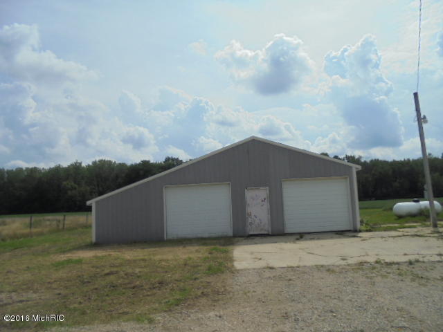 6685 Tomah Rd, Mount Pleasant, MI 48858 photo 8