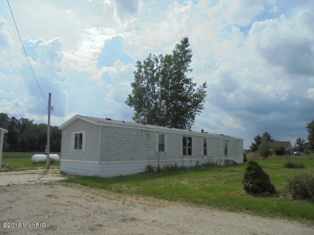 6685 Tomah Rd, Mount Pleasant, MI 48858 photo 3