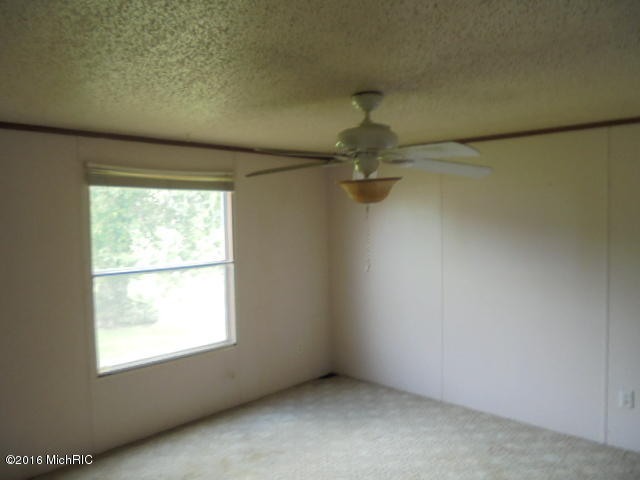 6685 Tomah Rd, Mount Pleasant, MI 48858 photo 19