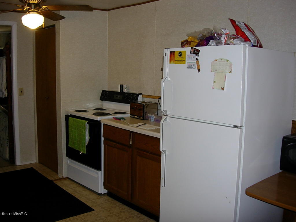 1514 W Bartlett Rd, Baldwin, MI 49304 photo 7