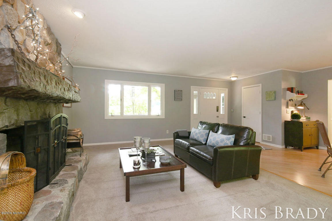 5697 E Fulton St, Ada, MI 49301 photo 3