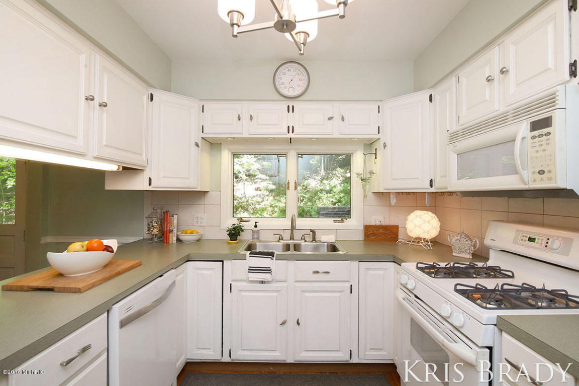5697 E Fulton St, Ada, MI 49301 photo 6