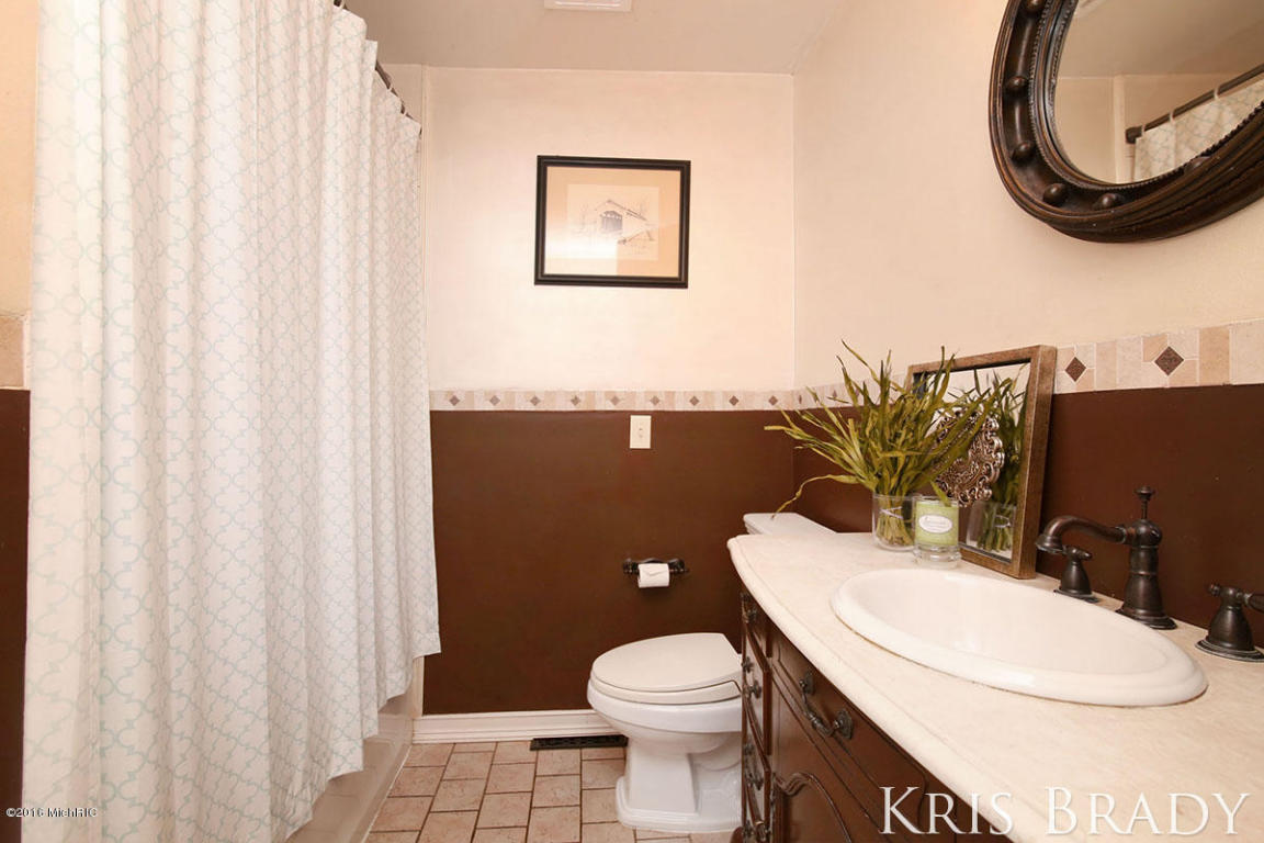 5697 E Fulton St, Ada, MI 49301 photo 14