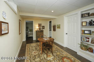 214 Forest St, Marshall, MI 49068 photo 29