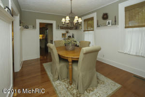 214 Forest St, Marshall, MI 49068 photo 9