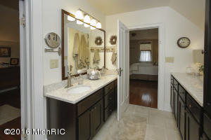 214 Forest St, Marshall, MI 49068 photo 20