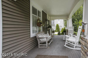214 Forest St, Marshall, MI 49068 photo 3