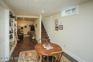 214 Forest St, Marshall, MI 49068 photo 33