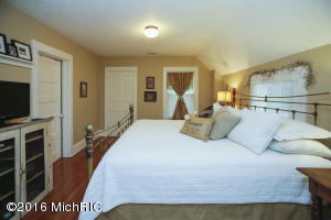 214 Forest St, Marshall, MI 49068 photo 15