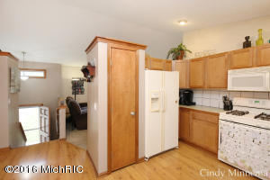 2953 Forgotten Ct, Dorr, MI 49323 photo 9