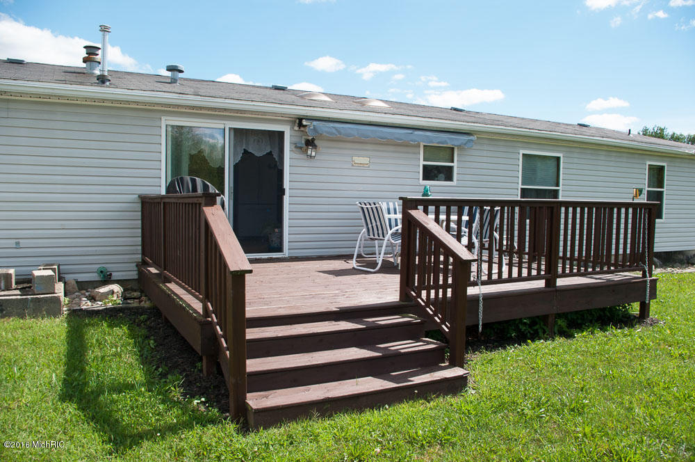2853 Weeks Dr, Morley, MI 49336 photo 31