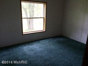 5311 E 112th St, Grant, MI 49327 photo 13