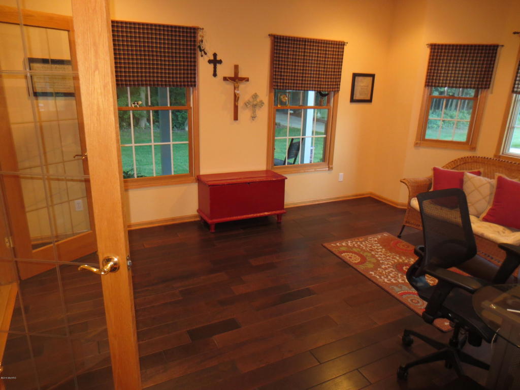 4455 Bartonville, Belding, MI 48809 photo 24