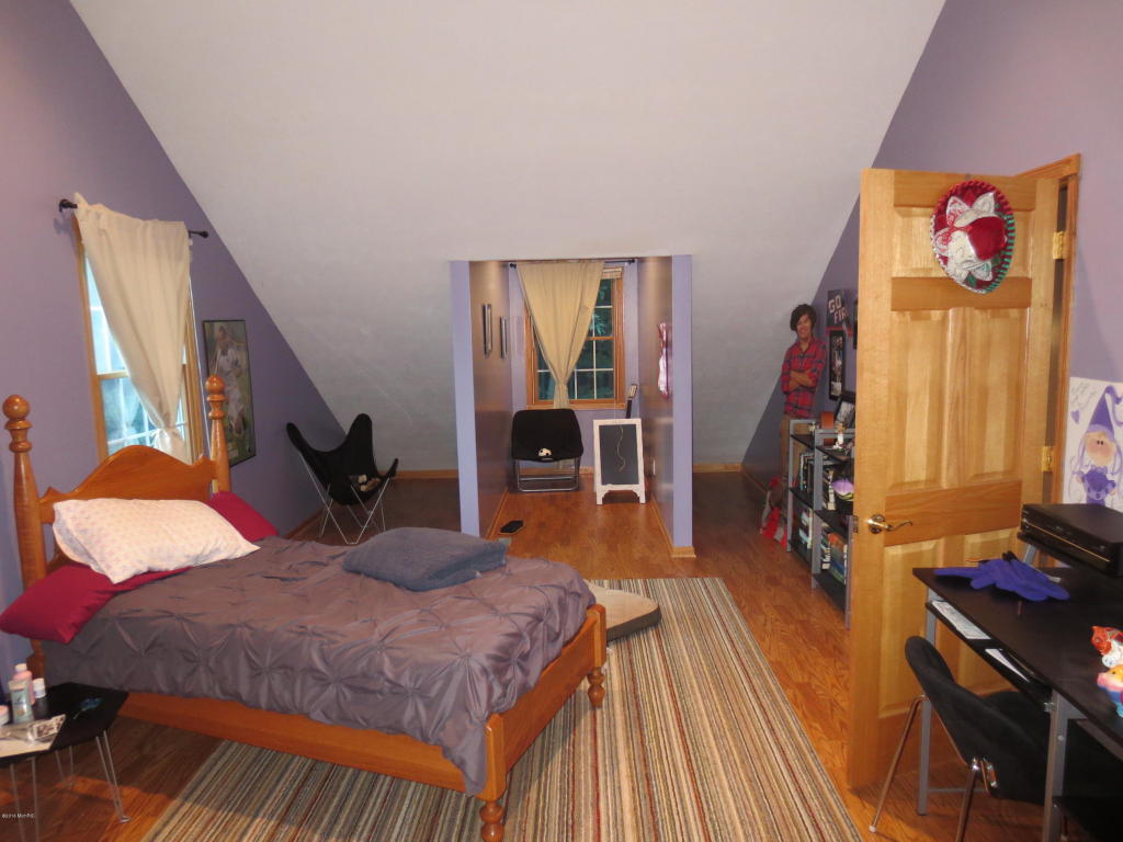 4455 Bartonville, Belding, MI 48809 photo 37