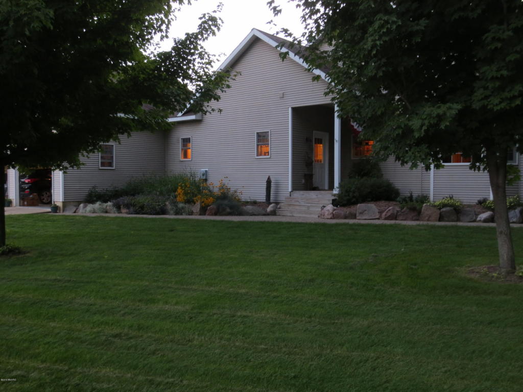 4455 Bartonville, Belding, MI 48809 photo 50