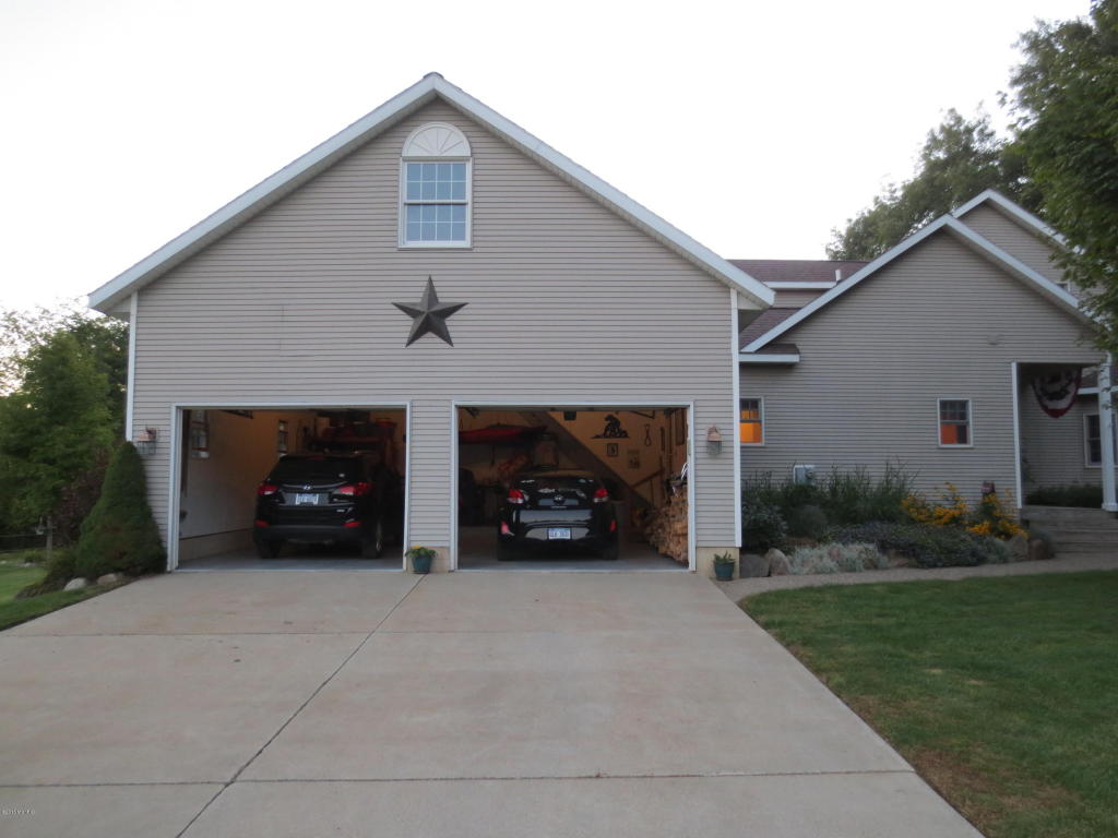 4455 Bartonville, Belding, MI 48809 photo 67