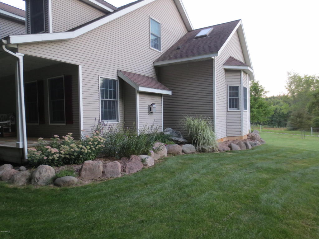 4455 Bartonville, Belding, MI 48809 photo 51
