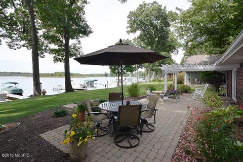 50092 Red Run Dr, Marcellus, MI 49067 photo 1