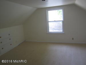 220 E Maple, Fremont, MI 49412 photo 16