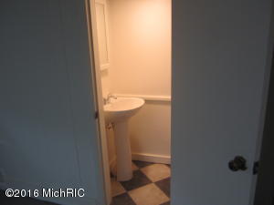 220 E Maple, Fremont, MI 49412 photo 19