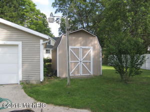 220 E Maple, Fremont, MI 49412 photo 33