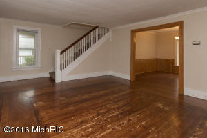 241 Union St, Plainwell, MI 49080 photo 5