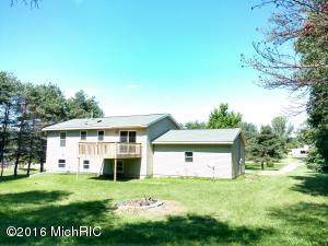 6192 E 76th, Newaygo, MI 49337 photo 2
