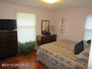 7163 S Walker Rd, Spring Lake, MI 49456 photo 18