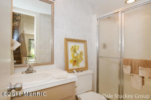 74 Deer Run, Ada, MI 49301 photo 18