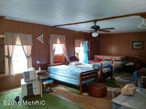 5632 W Wingleton Rd, Baldwin, MI 49304 photo 4