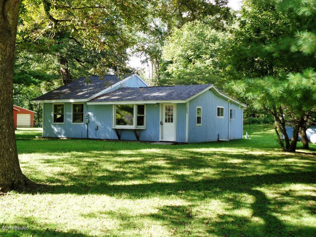 7665 Main St, Newaygo, MI 49337 photo 3