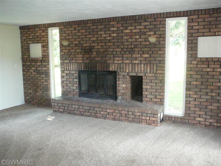 288 Mcmahon, Bronson, MI 49028 photo 4