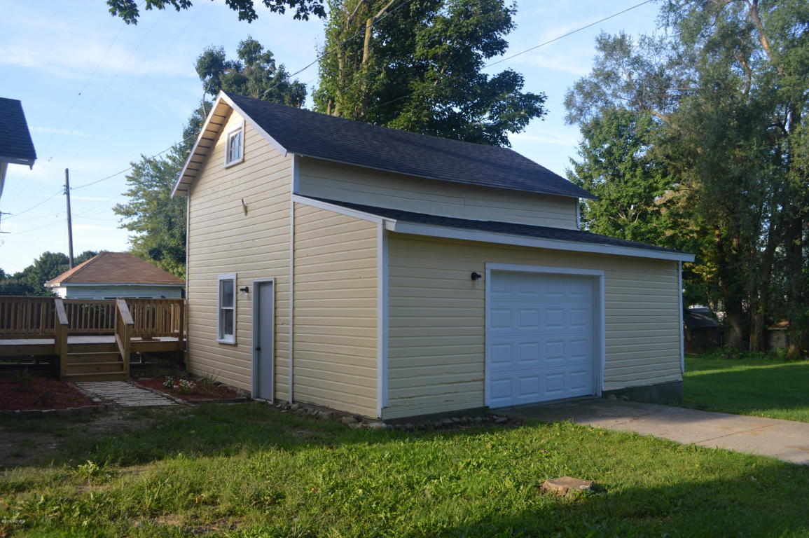 126 N Main, Reading, MI 49274 photo 3