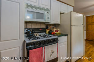 7474 Cherry Ave, Jenison, MI 49428 photo 14