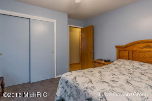 7474 Cherry Ave, Jenison, MI 49428 photo 8