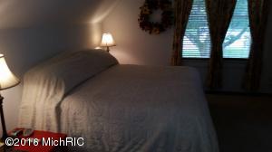 386 Third St, Manistee, MI 49660 photo 14