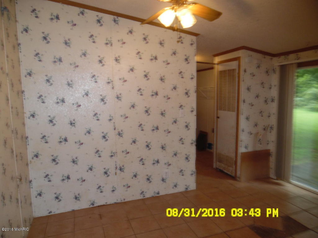 67326 Oxbow Dr, Constantine, MI 49042 photo 3
